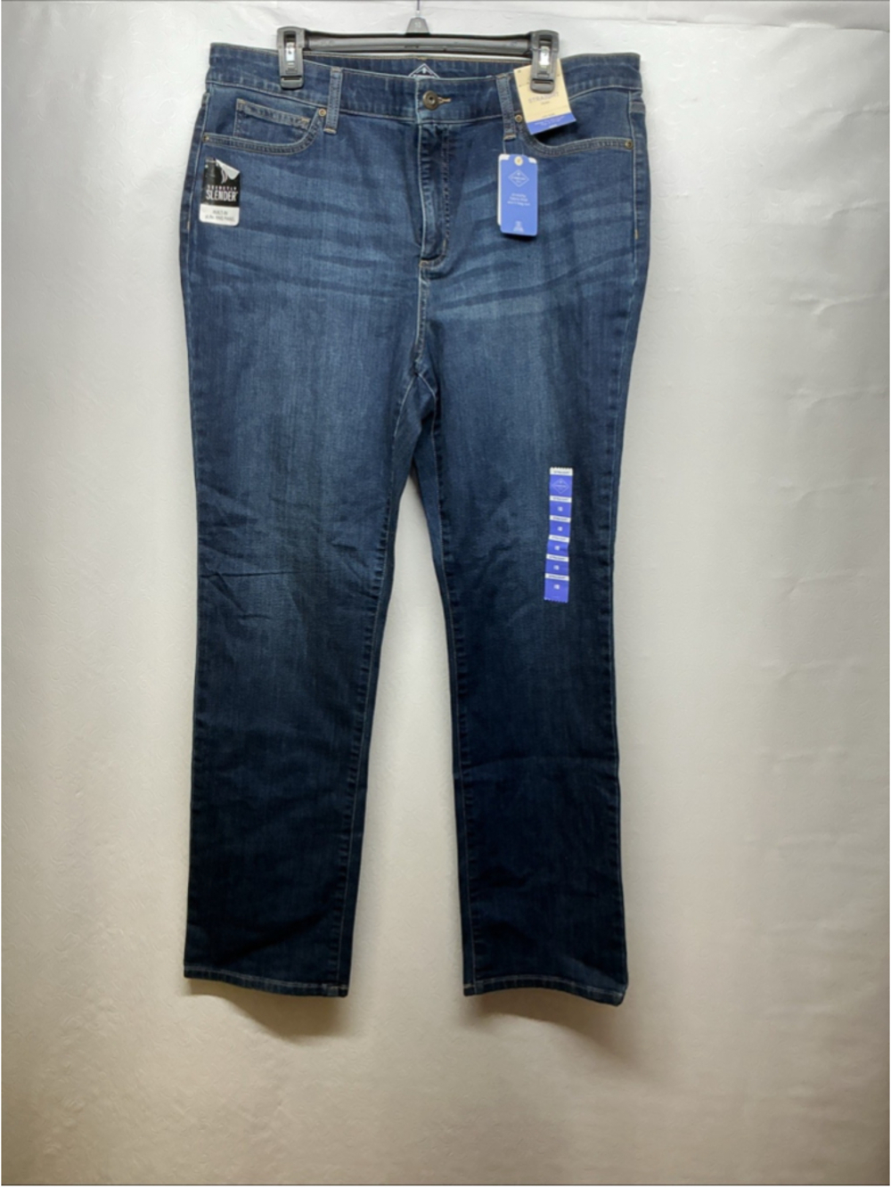 St John’s Bay Straight Women’s Jeans Size 18 In New Condition With Tags